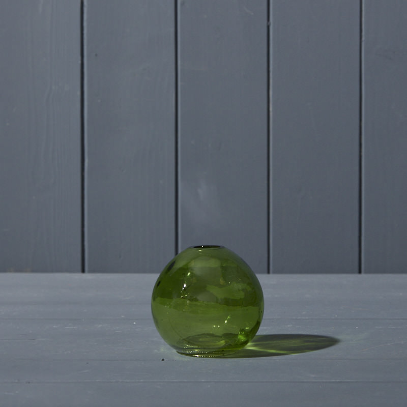 Emerald Green Globe Glass Vase (8cm) detail page